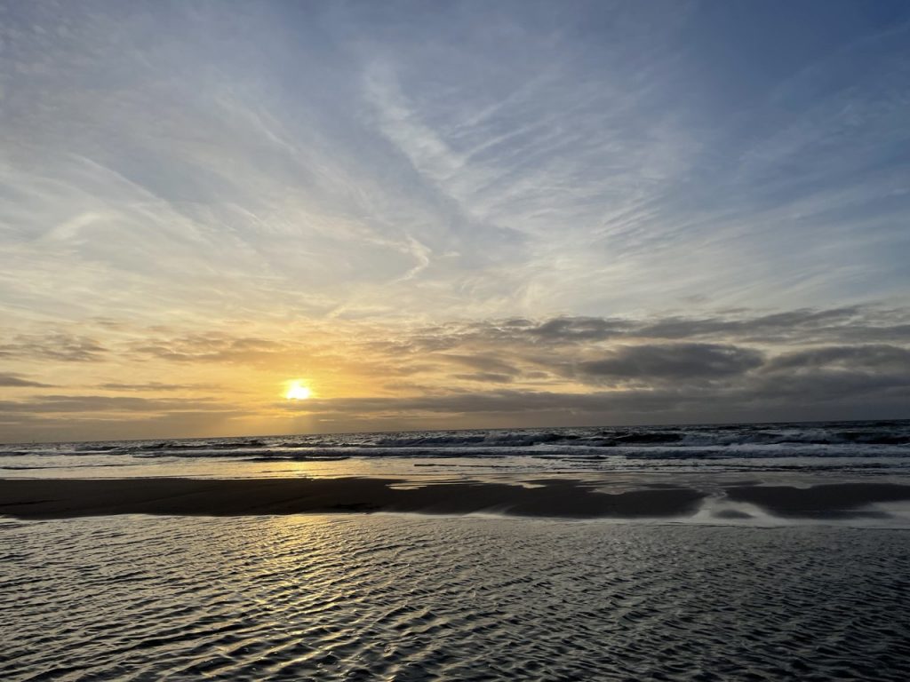 Sonnenuntergang, Trauer und Abschied auf Sylt von Stefanie Schnier